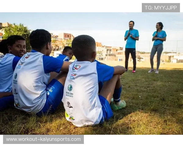 球星舞动足球梦技艺与激情的完美融合展现球场风采