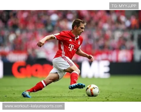 足球百大球星排行榜:拉姆领衔的时代巨星与传奇人物回顾 足球百大球星排行榜:拉姆领衔的时代巨星与传奇人物回顾